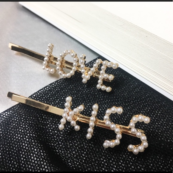 Accessories - Pearld Hair clips